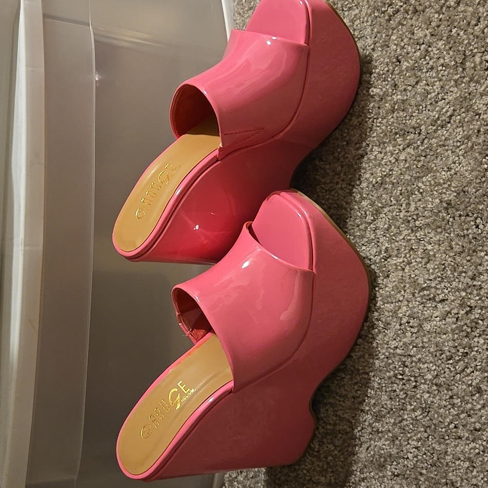 Pink Shoes sandal
